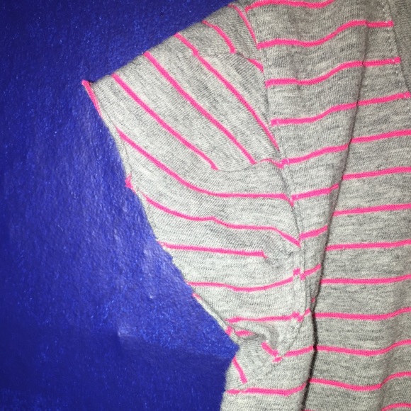 Old Navy Striped polo shirt grey and pink (girls) - Picture 4 of 6